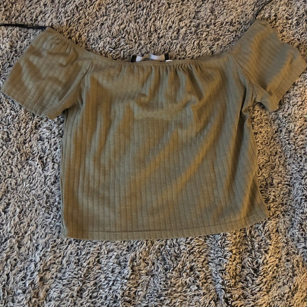 Off Shoulder Ribbed Crop Top